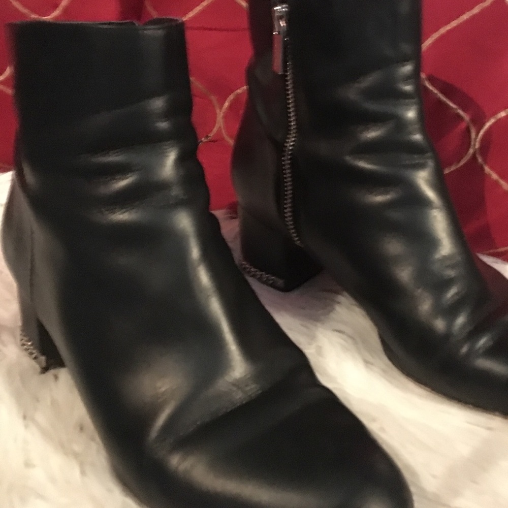 Michael Kors Boots 8.5